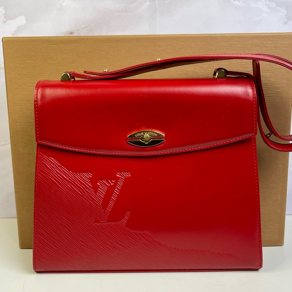 Louis Vuitton Opera Sparta